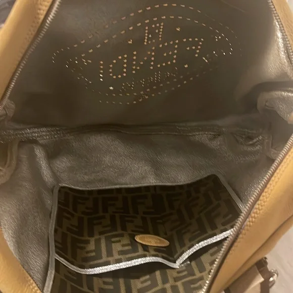 Fendi Tote Bag - Picture 3 of 8